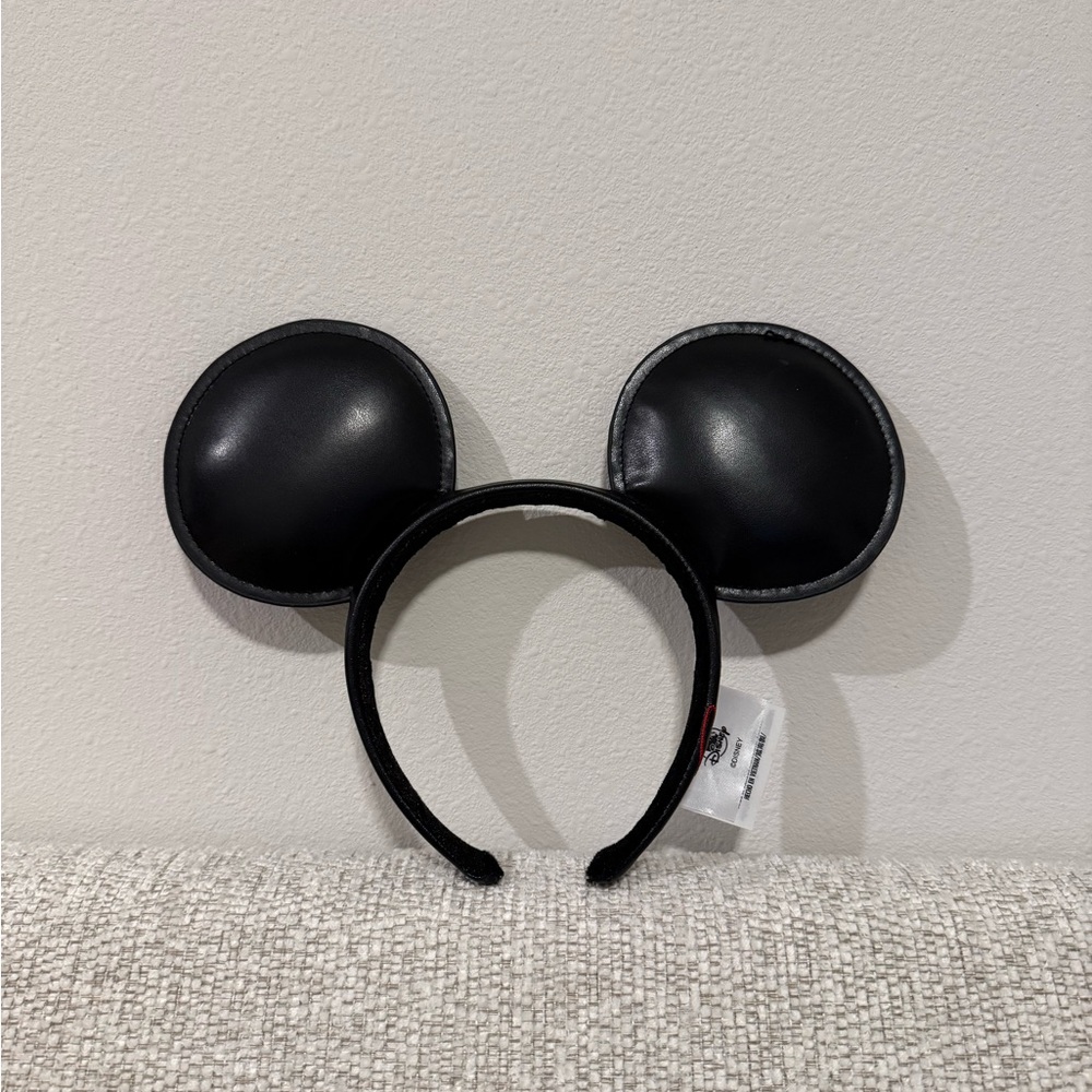 Disney Black Mickey Mouse Ear Headband